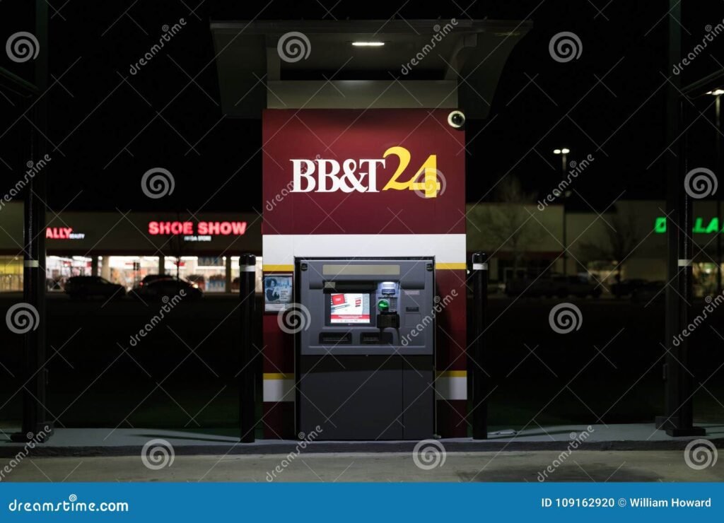 Até que horas os caixas eletrônicos costumam funcionar