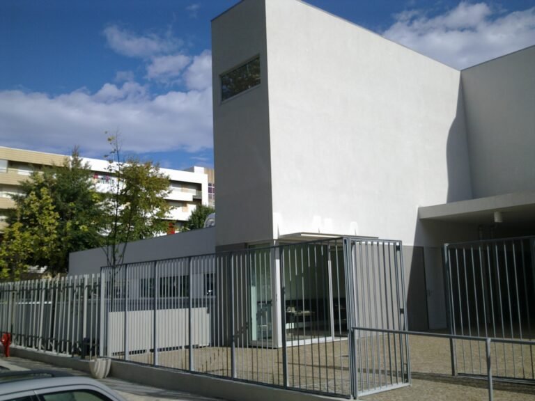 comparacao visual de escolas diferentes