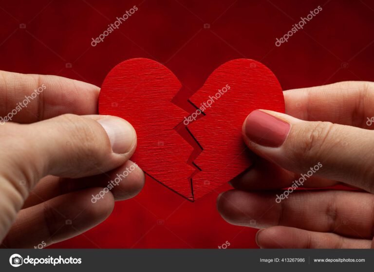 coracao partido e telefone desconectado