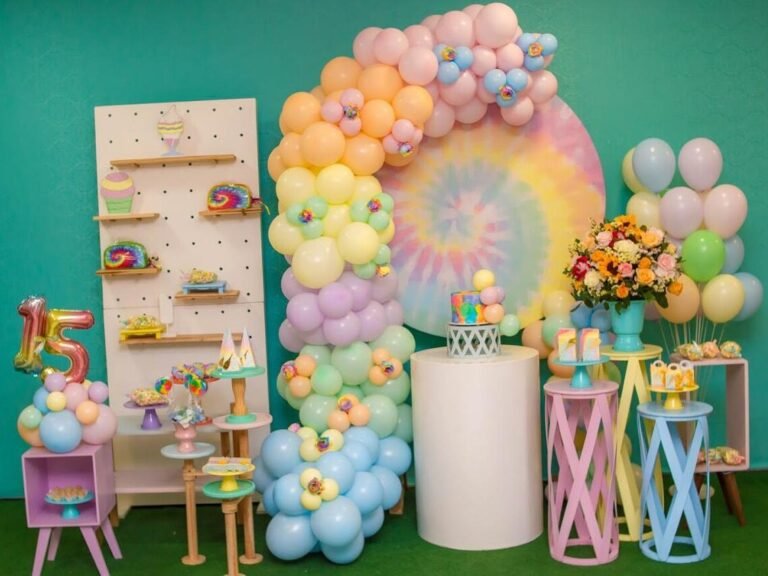 Como Organizar a Festa da Menina Moça de Forma Inesquecível 12 decoracao de festa com flores e baloes