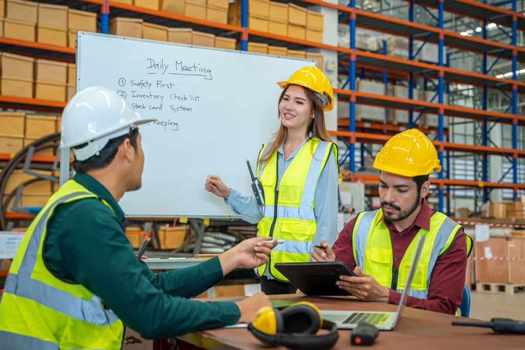 Quem são os profissionais que atuam na área de logística e suas funções 3 Quem são os profissionais que atuam na área de logística e suas funções