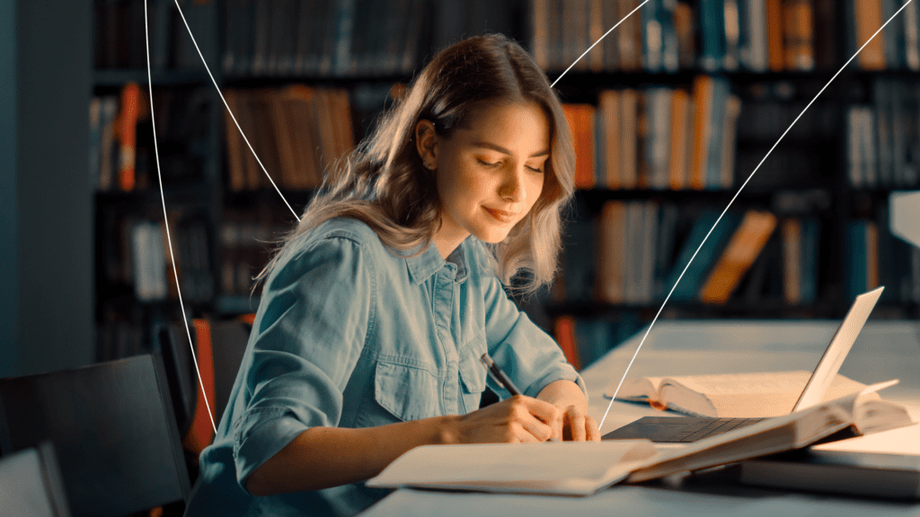 Posso Fazer Pós-Graduação Antes de Me Formar na Graduação 1 estudante planejando futuro academico