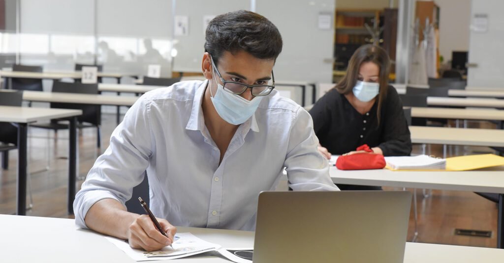 Como Fazer um Teste para Descobrir Qual Curso Universitário Escolher