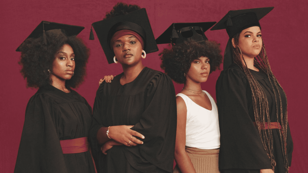 Com Quantos Anos Geralmente se Conclui o Ensino Médio no Brasil