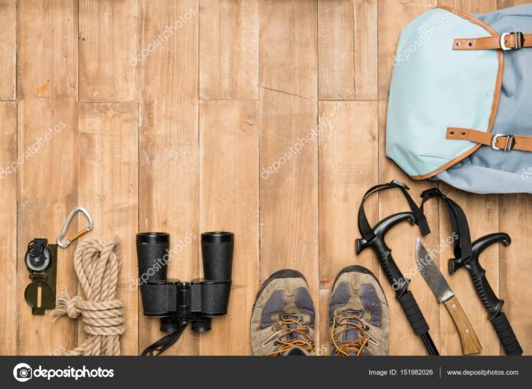 Como Planejar uma Viagem a Trabalho de Forma Eficiente no Final de Semana 18 maleta e passaporte em um fundo inspirador