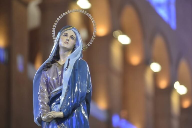 representacao da virgem maria em dor